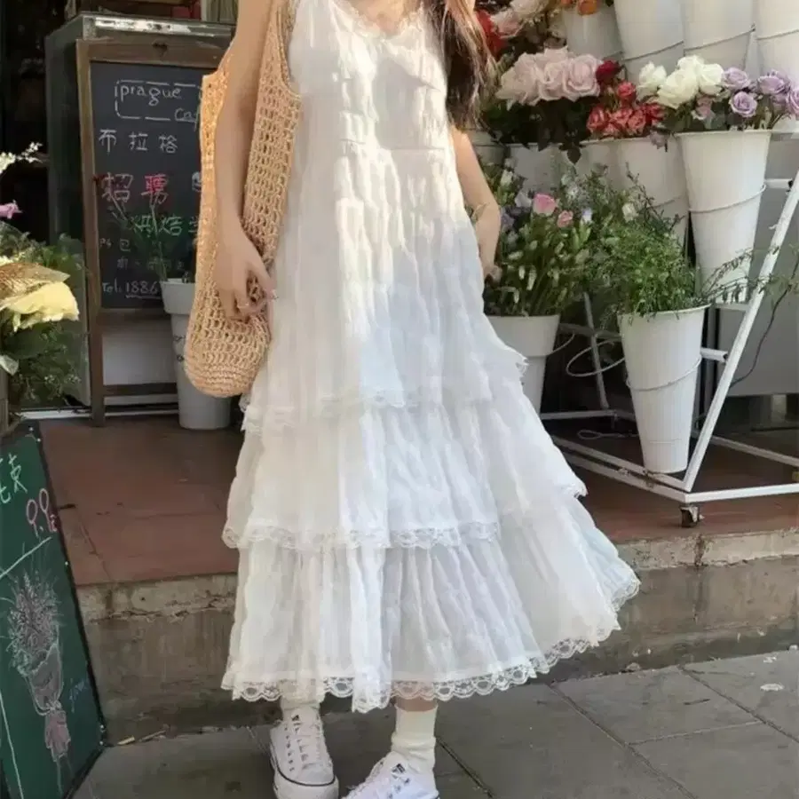 레이스 프릴 롱 원피스 화이트