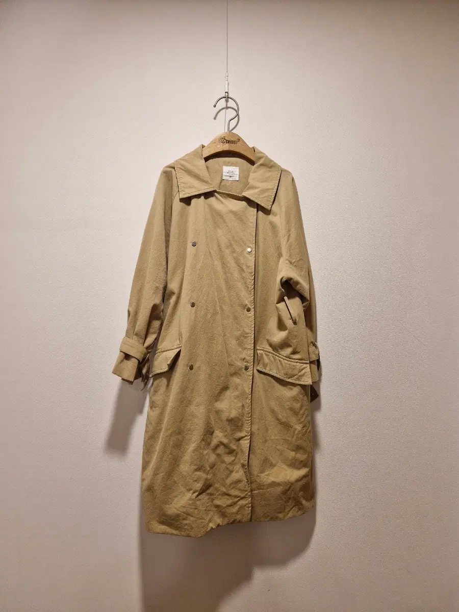 스타일노리터 베이지 트렌치코트 XL(130)