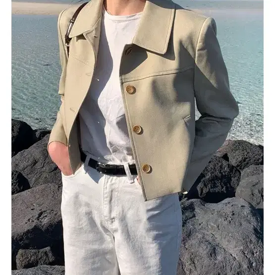 플루터 크롭 자켓