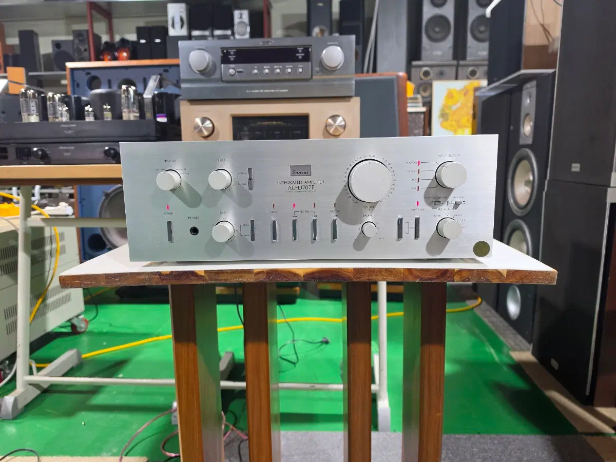 산수이(SANSUI) AU-D707F 인티앰프