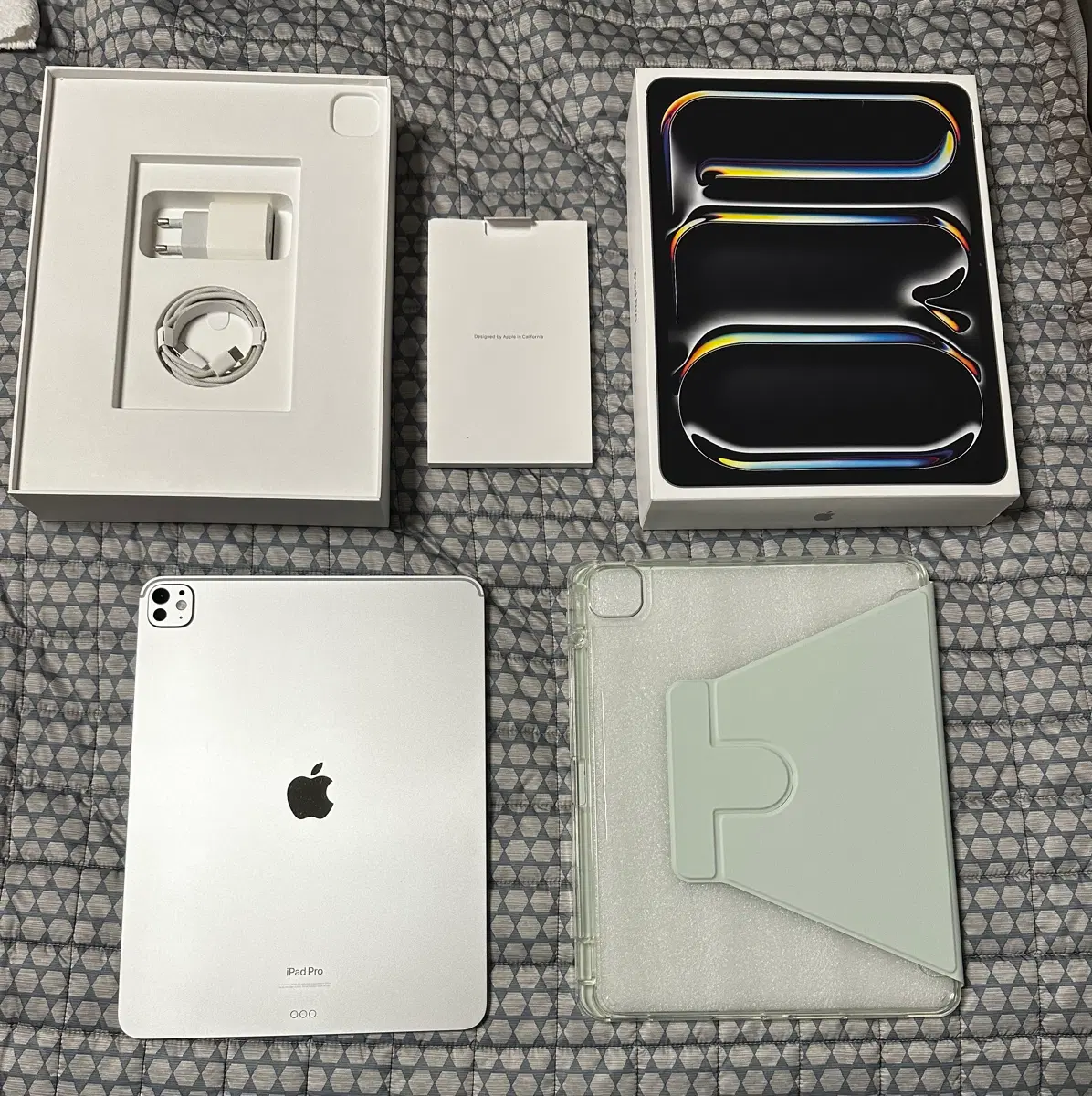아이패드프로13 M4 WiFi 256GB 풀박스 (초S급)