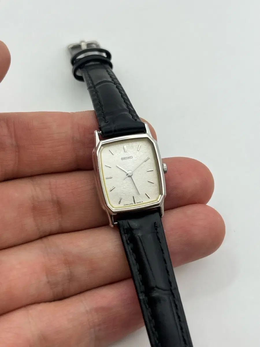 SEIKO 1990s 여성용 실버 사각 쿼츠