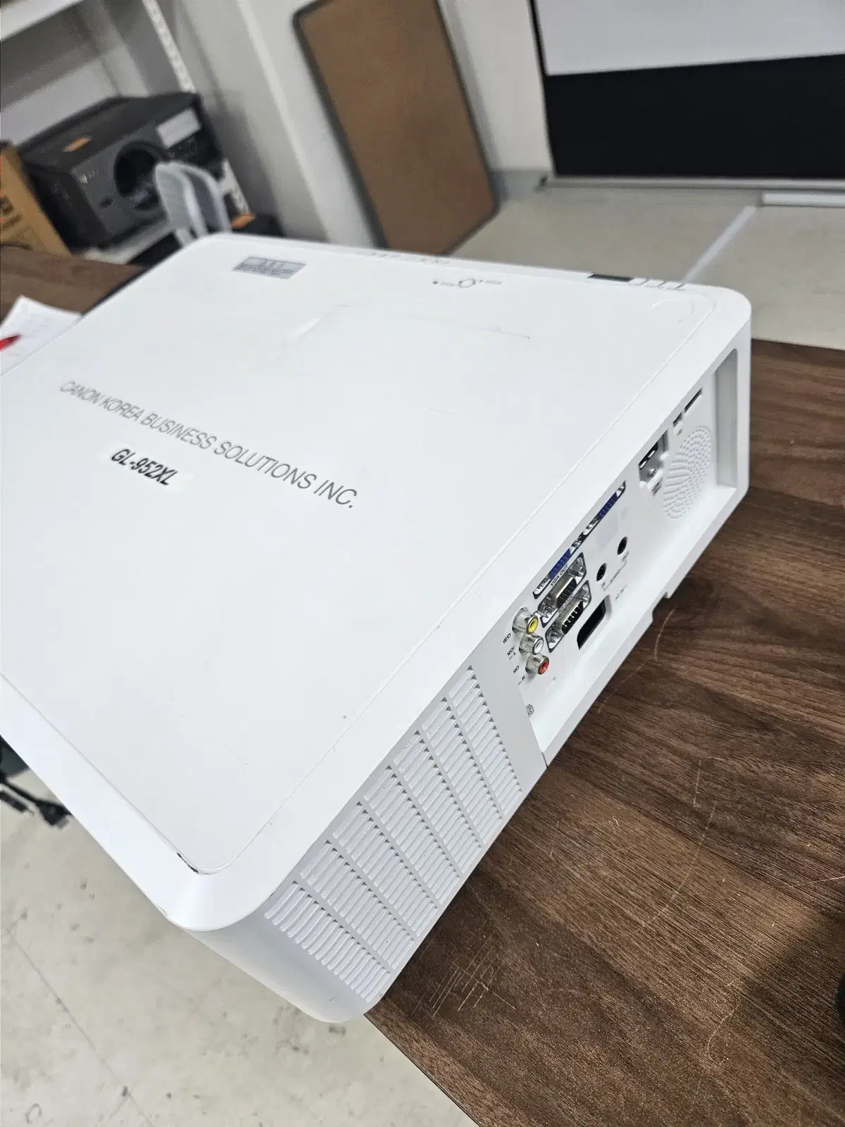 캐논 GL-952XL 레이저 프로젝터 판매합니다.