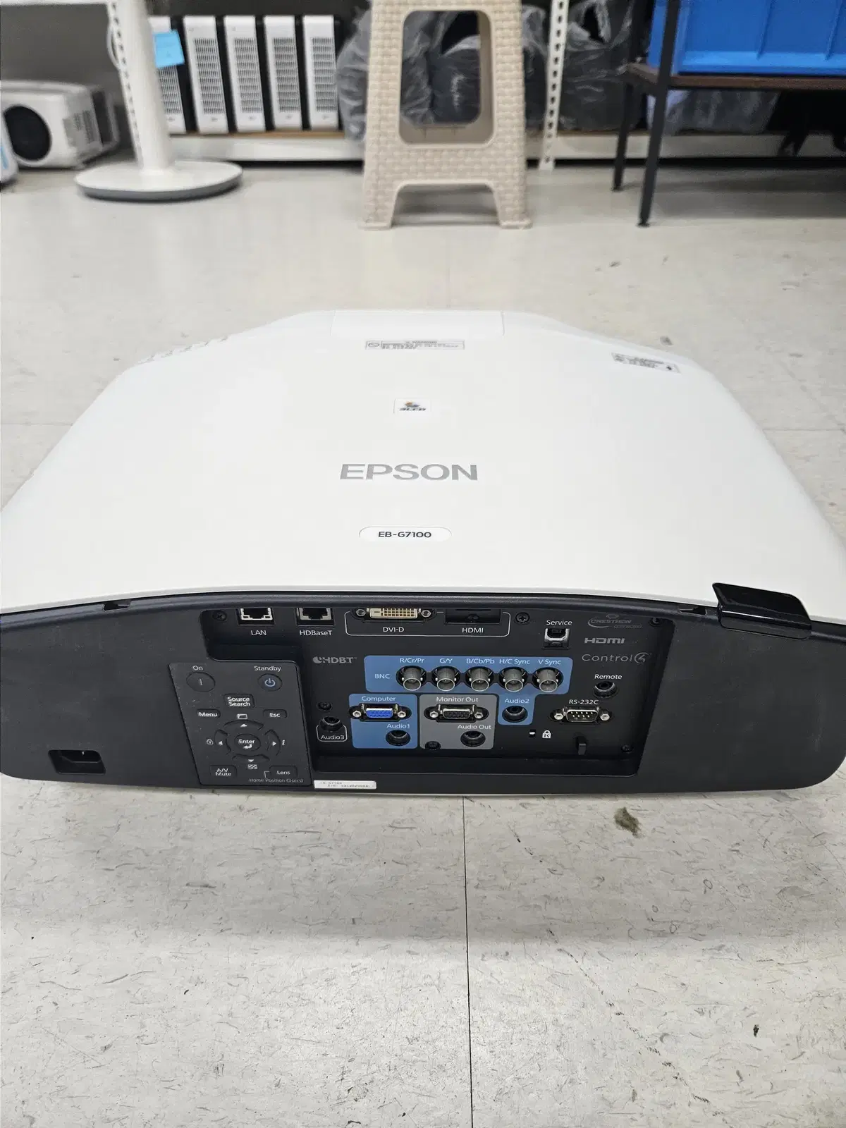 EPSON EB-G7400 프로젝터 판매합니다.