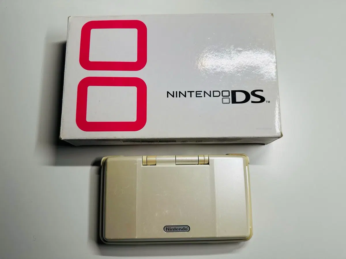닌텐도 구형 DS 화이트 풀박스 판매 (게임보이어드밴스, GBA, DSL)