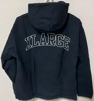XLARGE 하프 지퍼 후드티 블랙