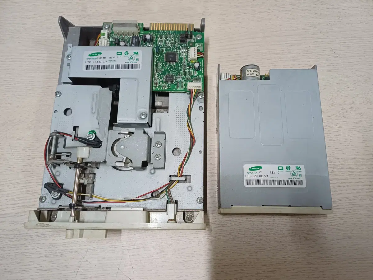 삼성 플로피디스크 드라이브 FDD 5.25인치 SFD-560D, 3.5인치 SFD-321D 테스트 못함