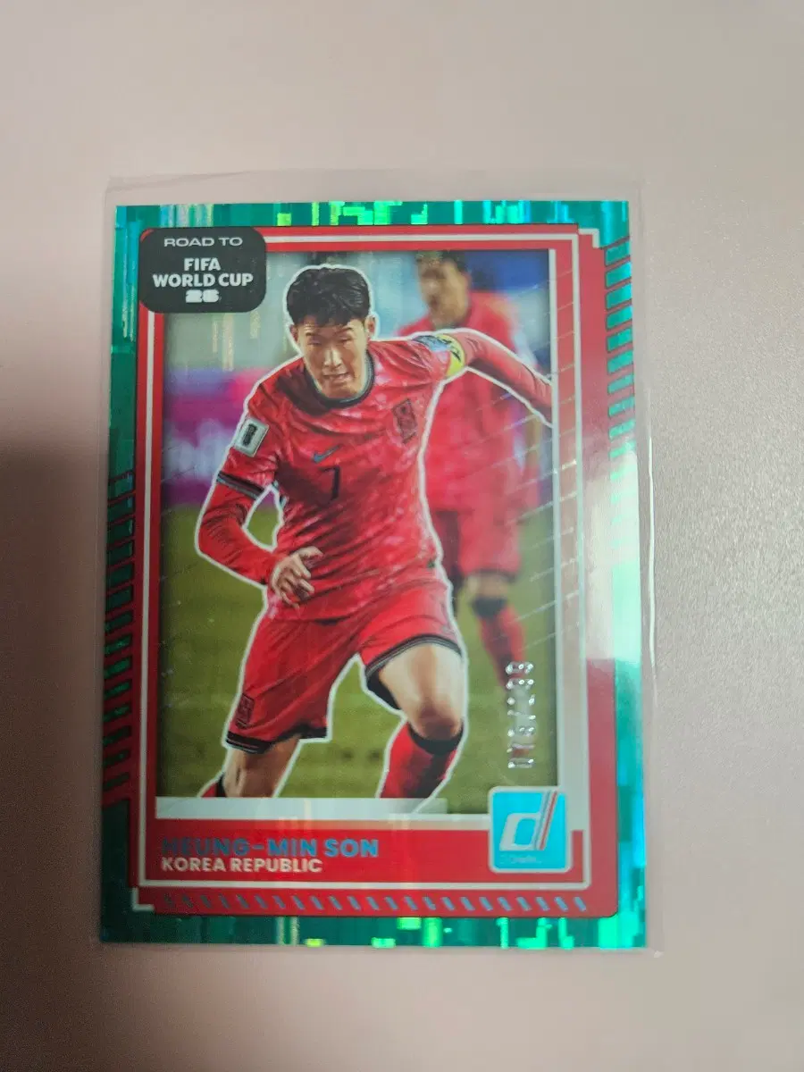 손흥민 199장 한정 2025 Donruss 프리즘