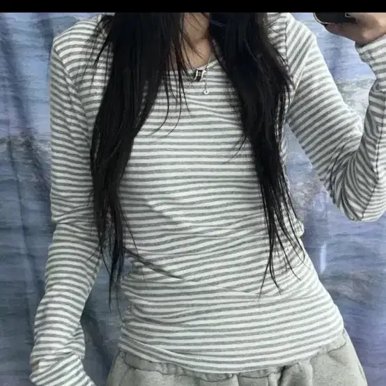 스트라이프 긴팔 티셔츠