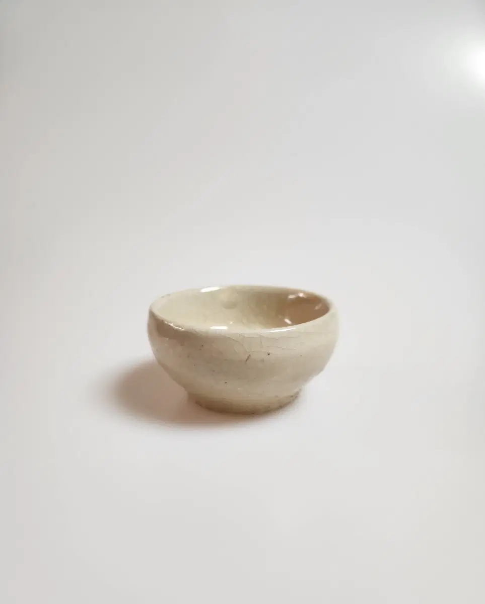 골동품 조선시대 후기 비파색 빙렬이 아름다운 백자 찻잔