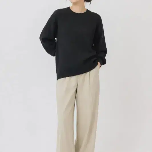 어스뮤직앤에코로지 여성 퍼프 소매 긴팔 니트 티셔츠 루즈핏 미니멀룩 [F] 아크릴 혼방