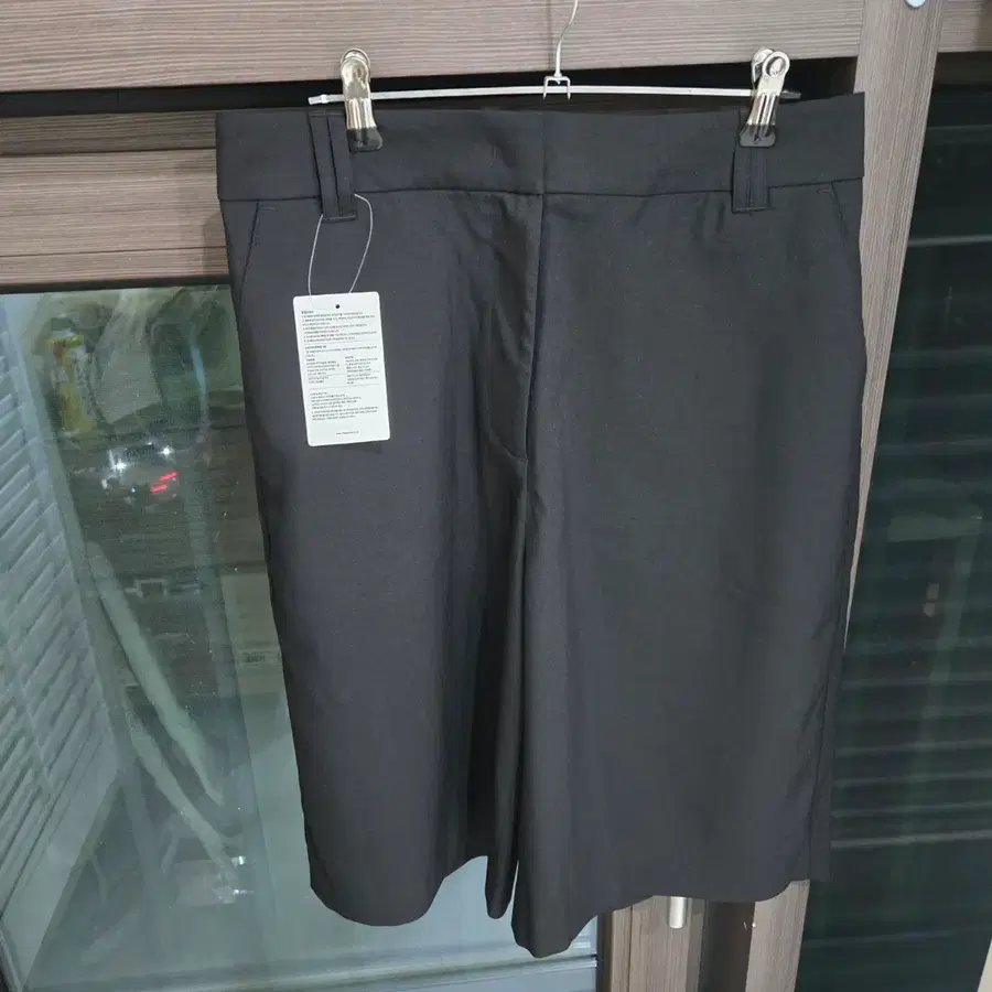 에잇세컨즈 버뮤다팬츠