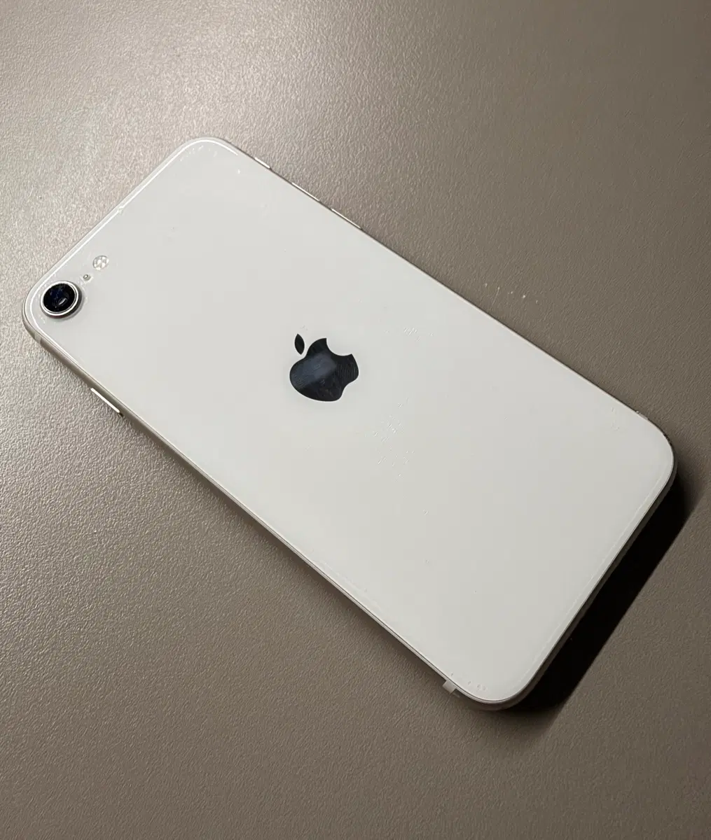 애플 아이폰 se3 화이트 128GB / 배터리성능:72%