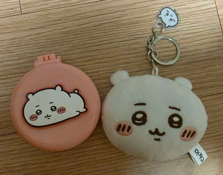 먼작귀 치이카와 거울 인형키링 & 빗 세트