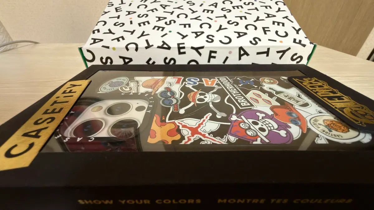 새제품 미사용)케이스티파이 원피스 아이폰 16 프로 케이스
