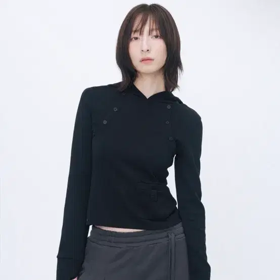 미세키서울 Double placket slim hoodie BLACK