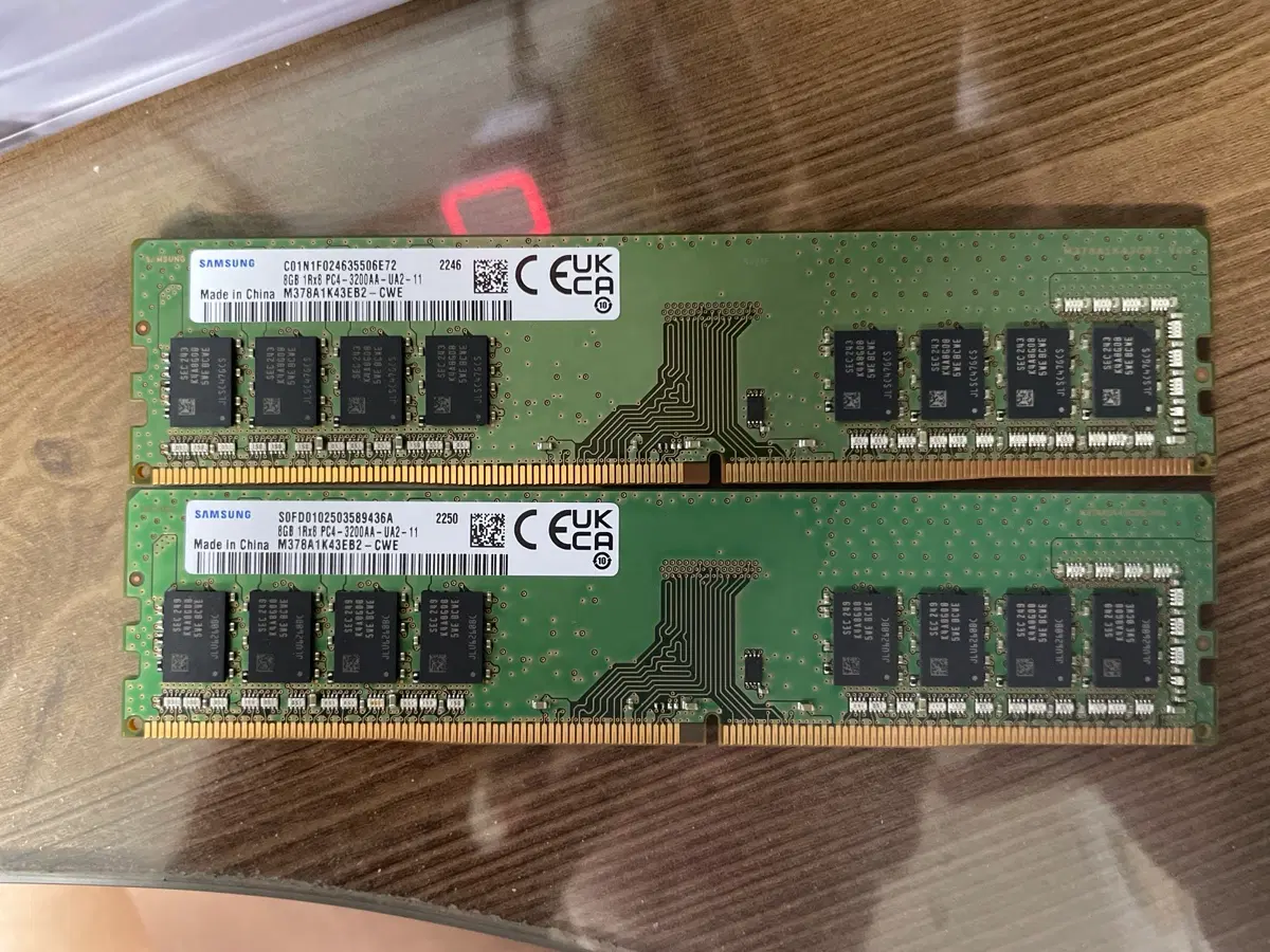 삼성 8GB PC4-3200AA-UA2-11 RAM 2개