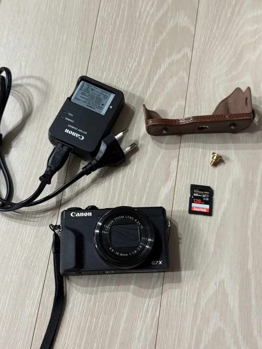 캐논 G7X mark3 카메라, 배터리 충전기, SD카드 128GB, 가죽 케이스