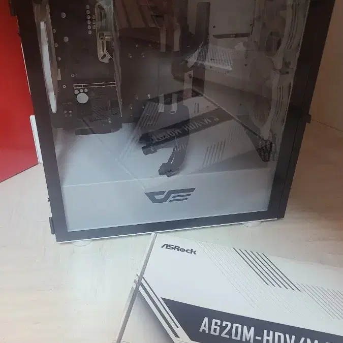 반본체 라이젠 7500F 다크플래쉬 DLM21 화이트