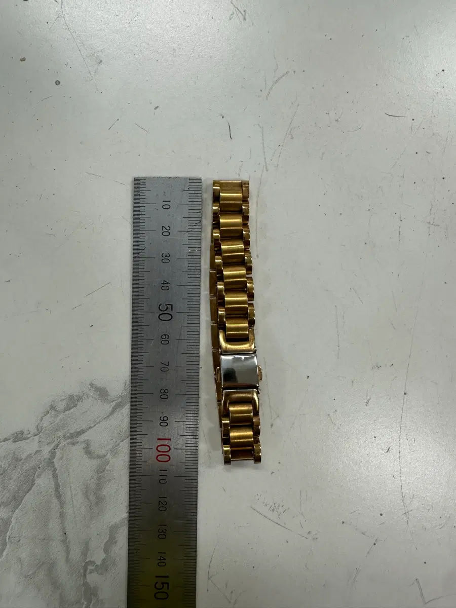 빈티지 골드 톤 메탈 팔찌 입체 라운드 3연 체인 볼드 패션 팔찌 단면 길이 약 90.39mm 원터치 폴딩 버클 브레이슬릿 판매합니다