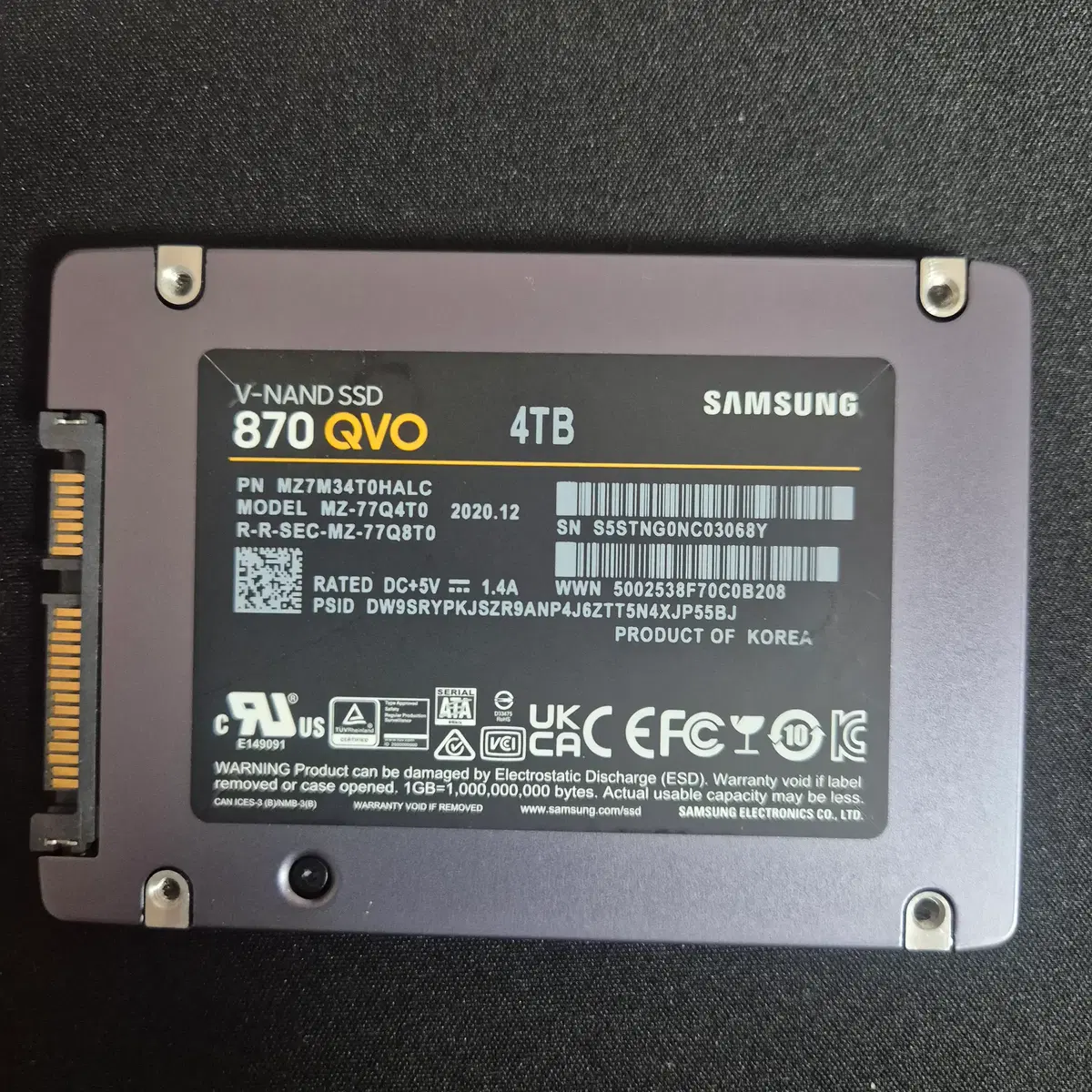 삼성870qvo 4t ssd 판매합니다.
