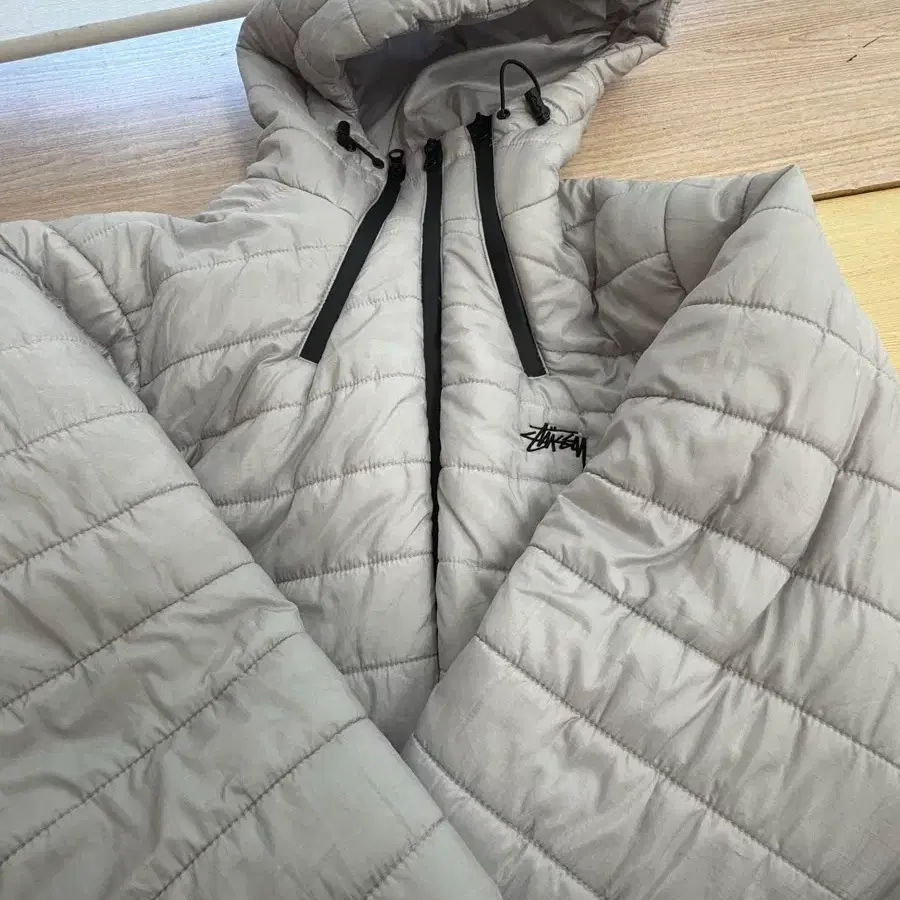 스투시 그레이 패딩