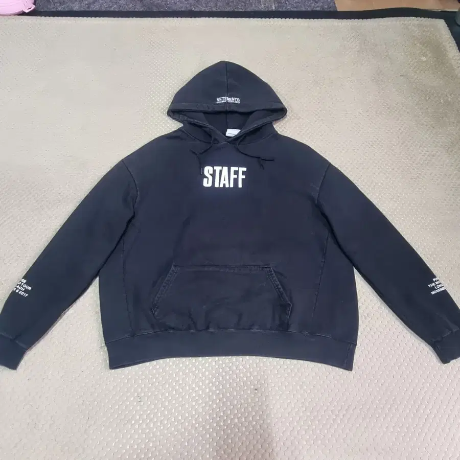 (105) 베트멍 STAFF 오버핏 후드티 블랙