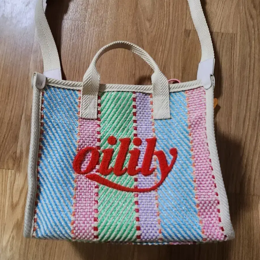 Oillily 스트라이프 토트백 숄더백
