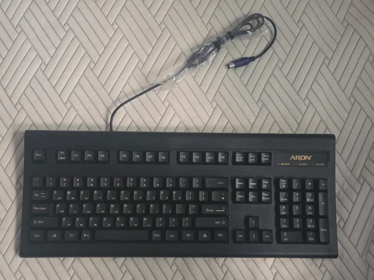 아론 kb-106 유사 알프스 기계식 키보드