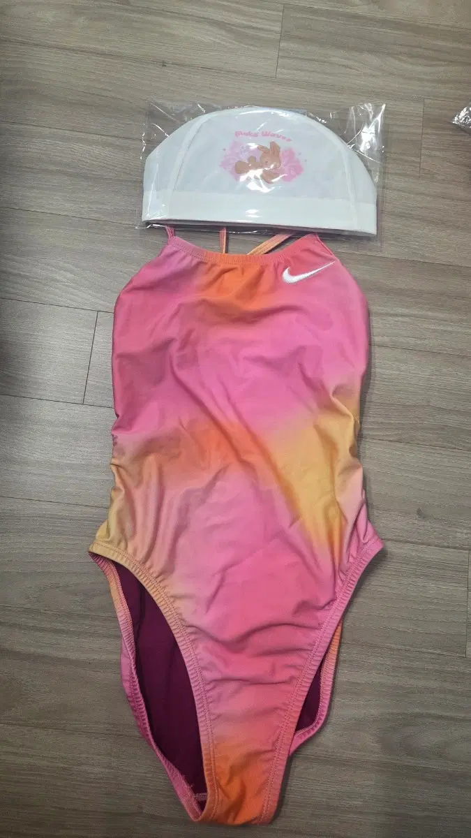 나이키 로투스 컷아웃 28 소회 입수품