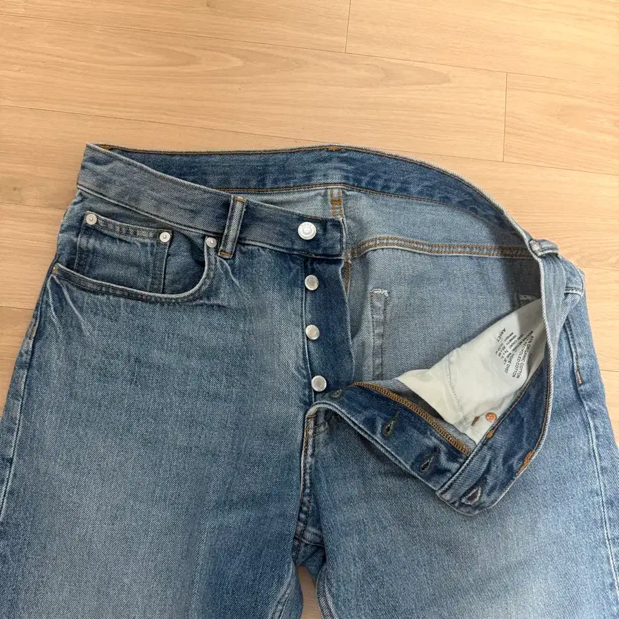 아르켓 34인치 데님 판매합니다.