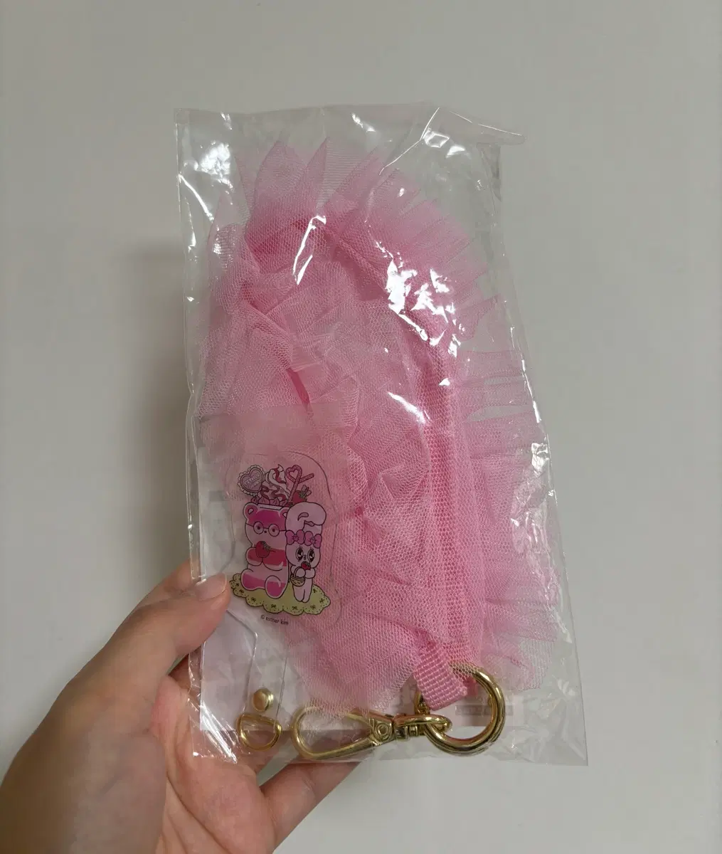 에스더버니 레이스 핸드폰 스트랩