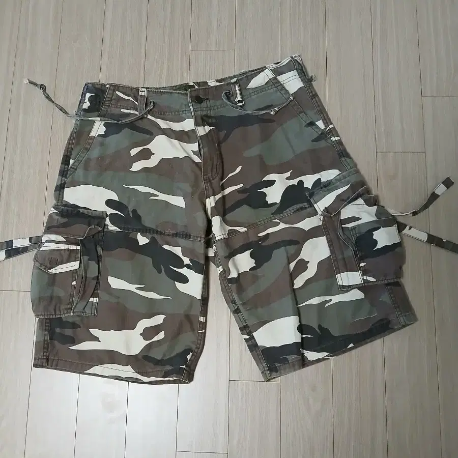 카모플라주 카고 반바지