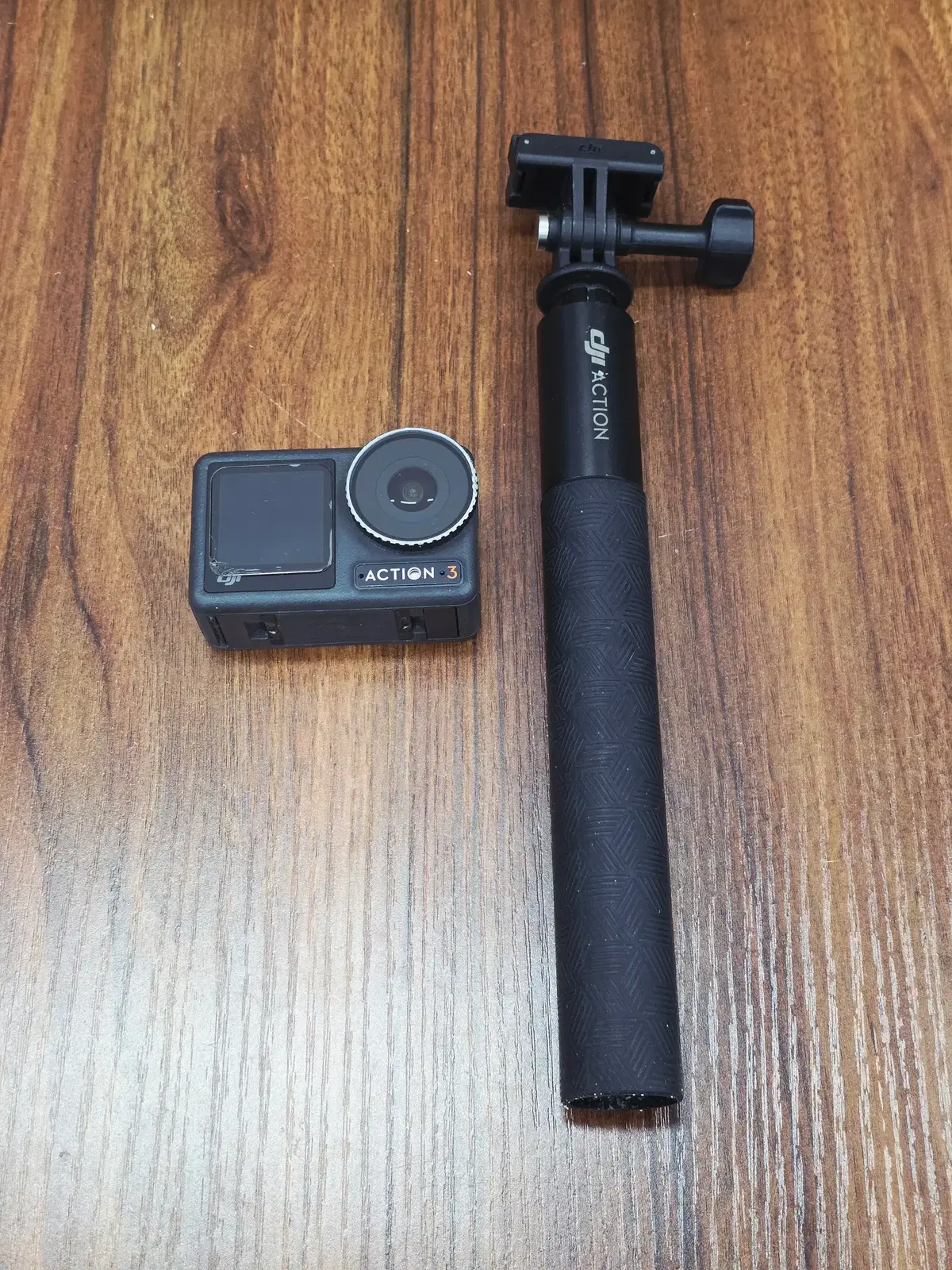 DJI 오즈모 액션 3+플로팅 핸들 판매합니다