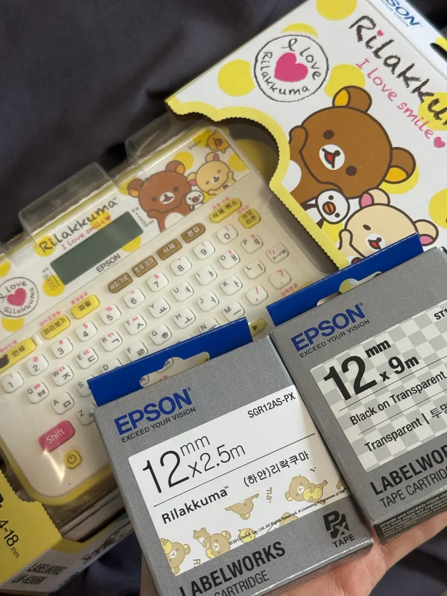 미개봉새제품) EPSON 엡손 앱손 라벨기 리락쿠마 라벨테이프 포함