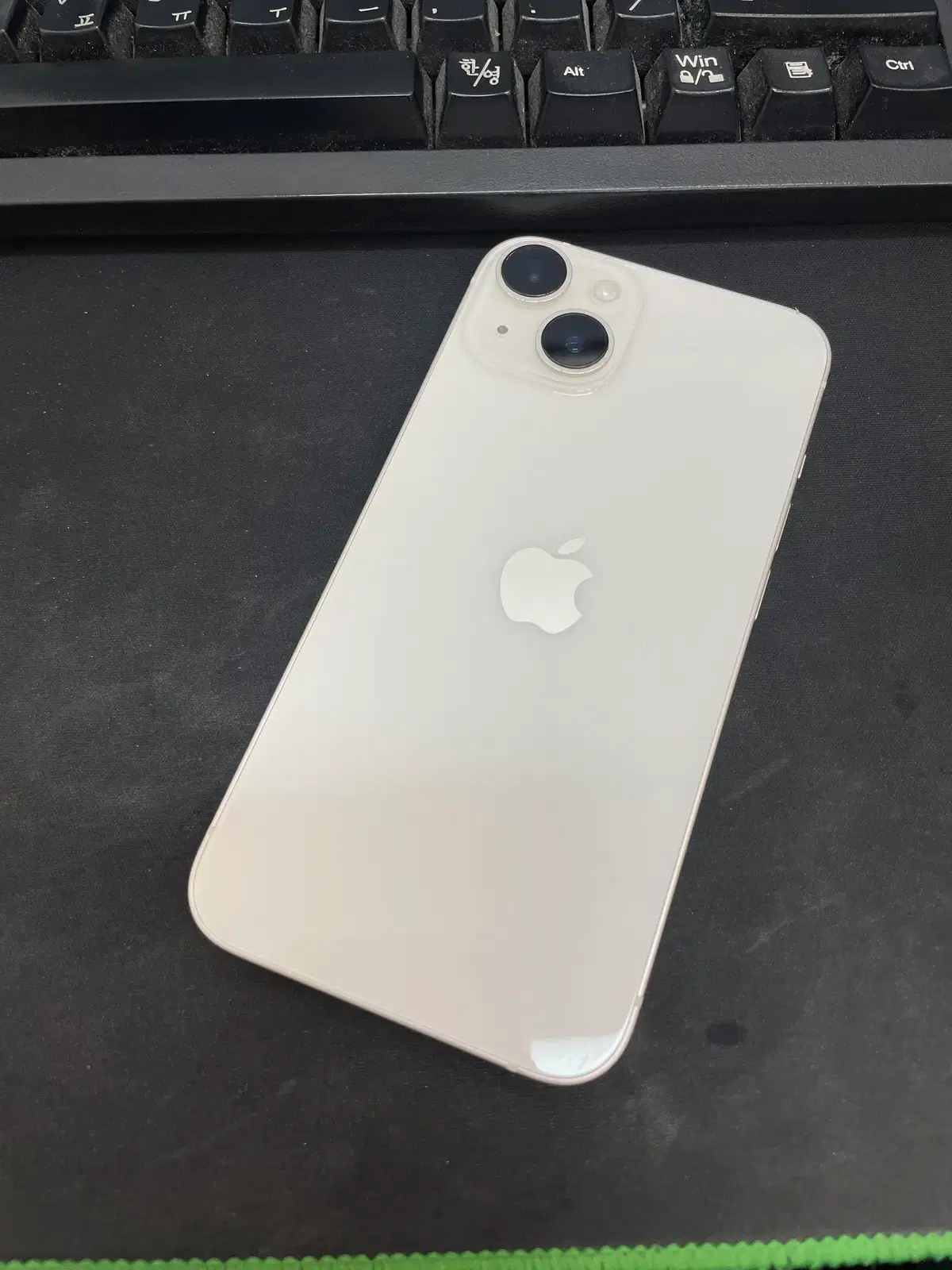 아이폰14 화이트 128GB 상태좋은 중고41만8천팝니다.