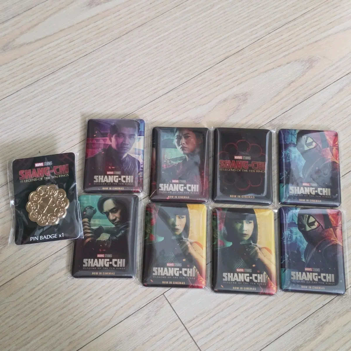 MCU 샹치 마그넷 풀셋, 뱃지