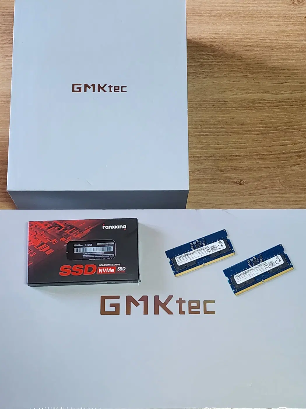 GMKtec K12 + GMK 7600mxt + DDR5 24g + 512gb 풀세트 팝니다