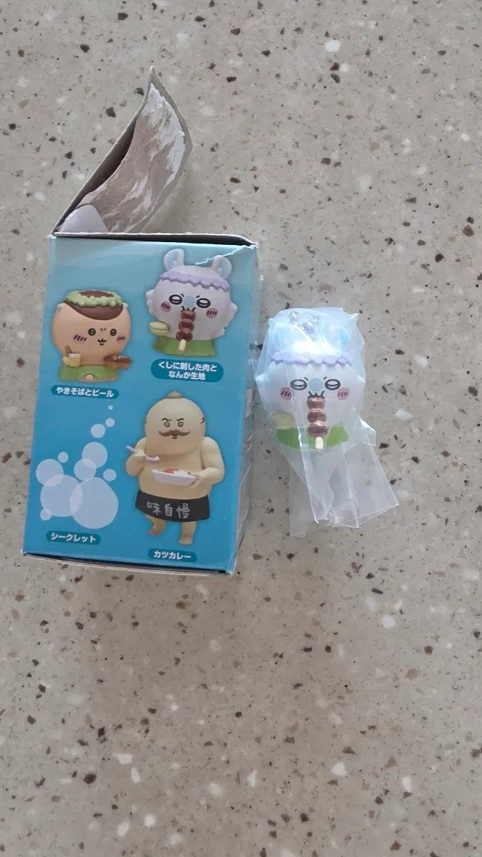 먼작귀 치이카와 가챠 인어섬 타베모노 모몽가 (미개봉)