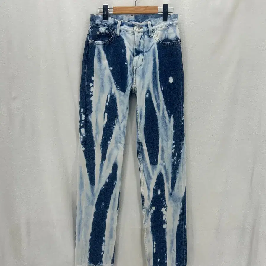 [HELMUT LANG] 헬무트랭 블리치 워싱 데님팬츠