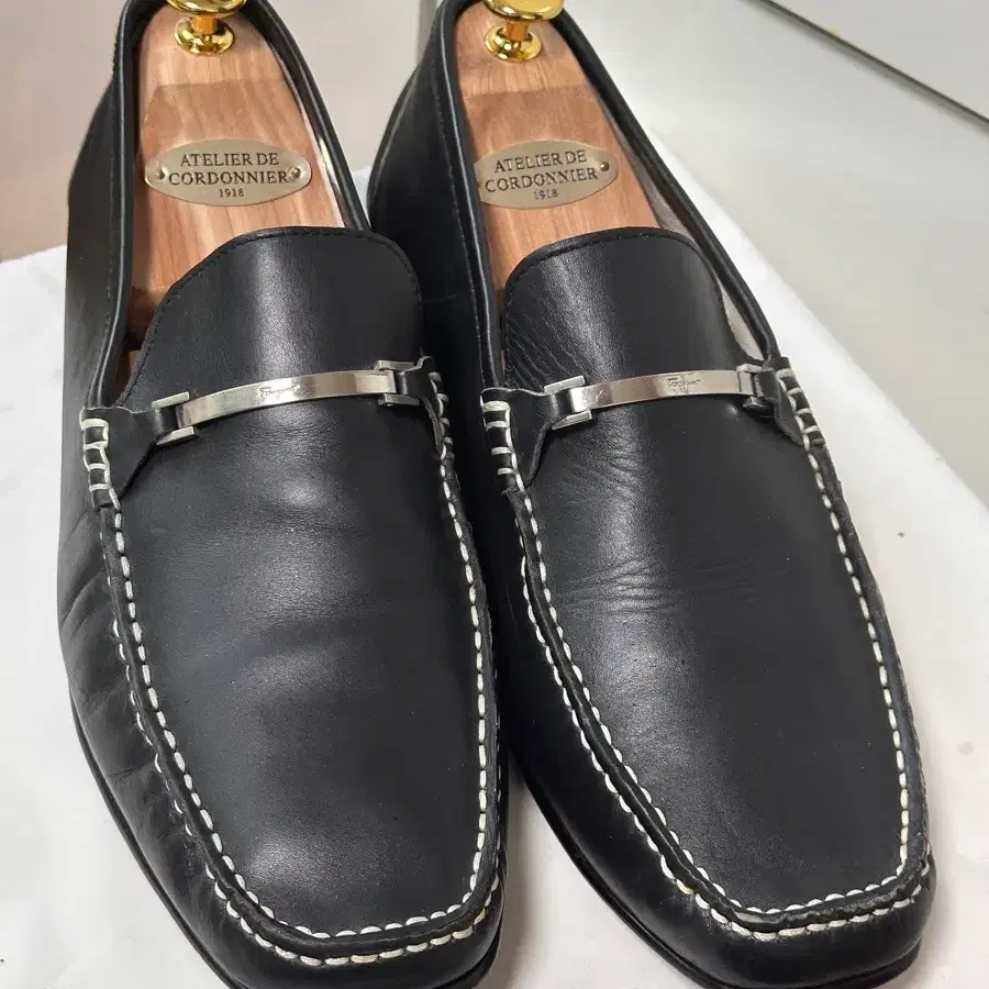 Salvatore Ferragamo 페라가모 Vintage 말굽 버클 로퍼