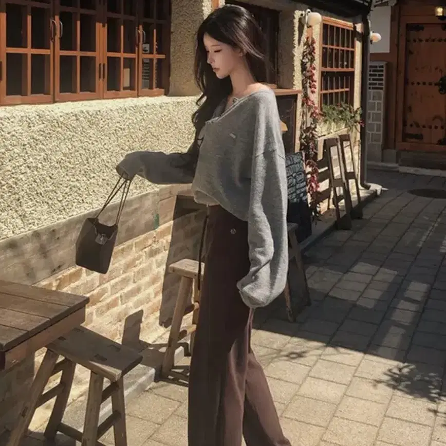 홀리 힙업포켓 세미와이드 트레이닝 팬츠 브라운