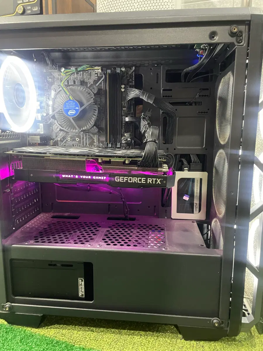 [급처] 고사양 블랙 게이밍 컴퓨터 / 램 16gb