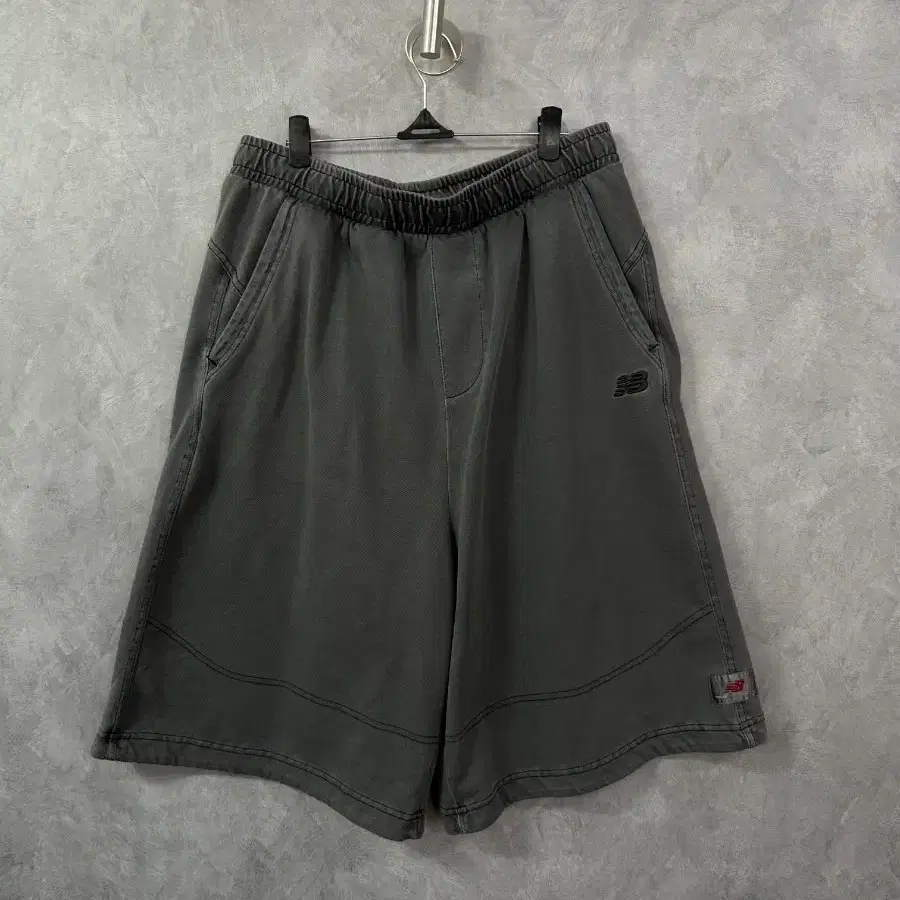 뉴발란스 워싱 버뮤다 바지 팬츠 L