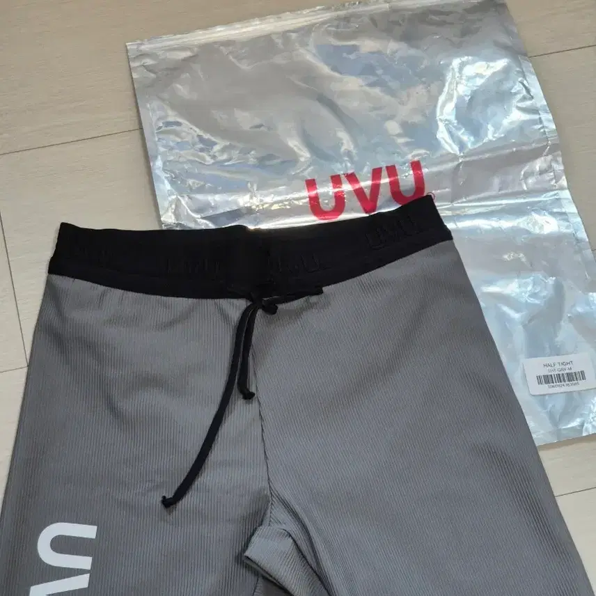 UVUハーフタイズM