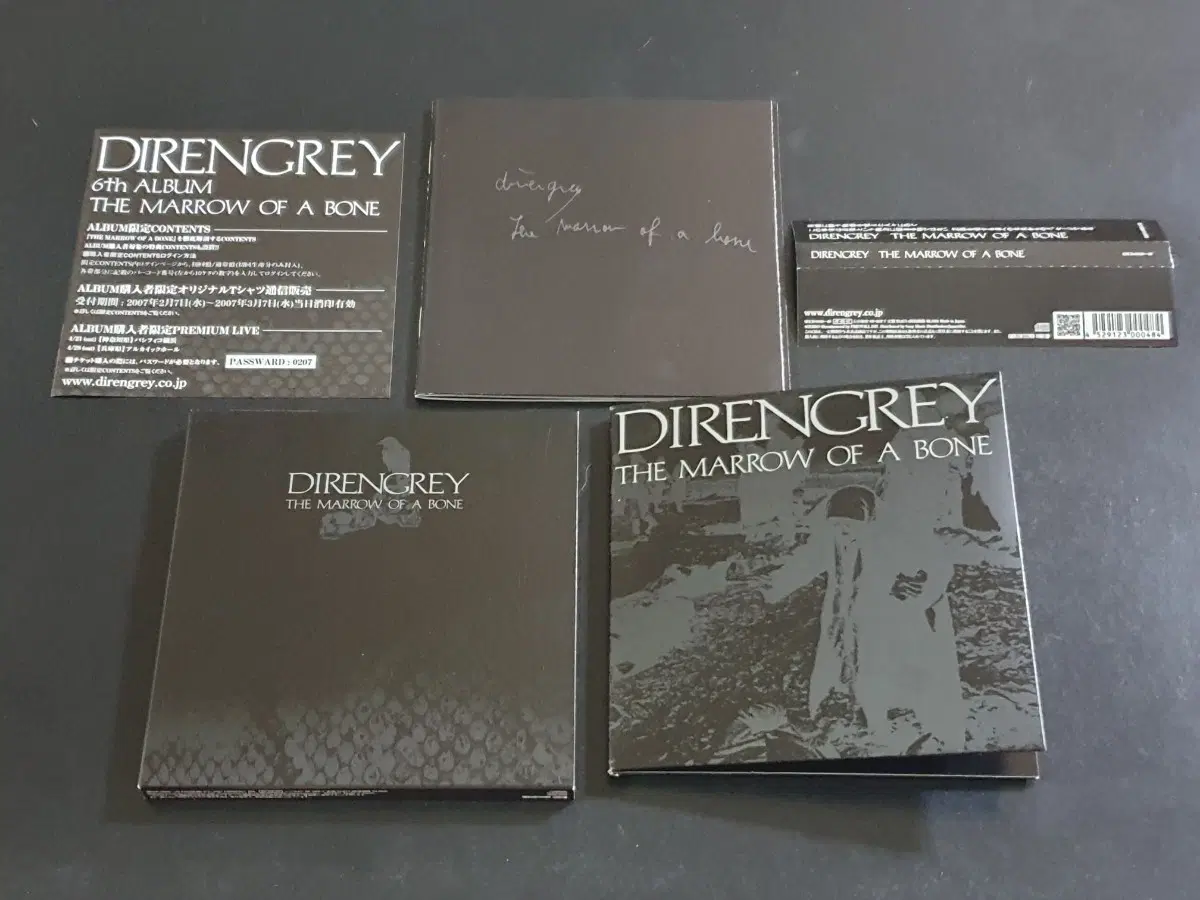 디르앙그레이 6집 앨범 THE MARROW OF A BONE (2CD) 한정반