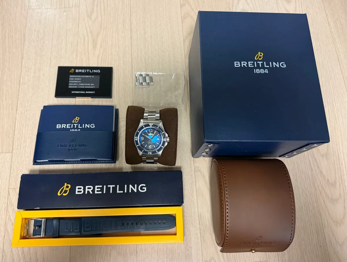 브라이틀링 슈퍼오션 오토매틱 44mm 블루 청판