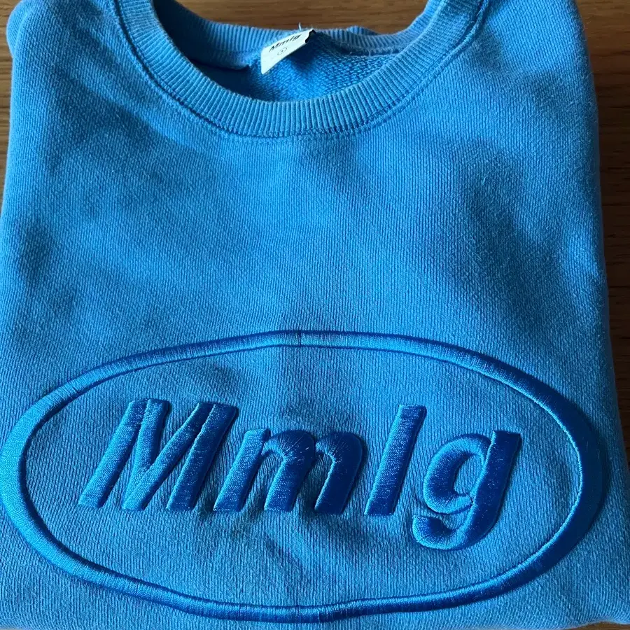 Mmlg 하늘색 맨투맨
