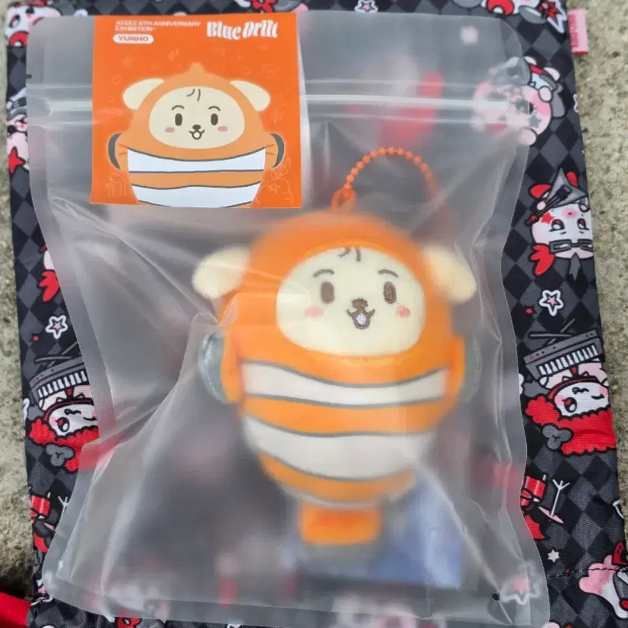 에이티즈 8주년 팝업 플러시 인형 키링 윤호 Ateez 8th popup PLUSH SEA COLLECTION Yunho