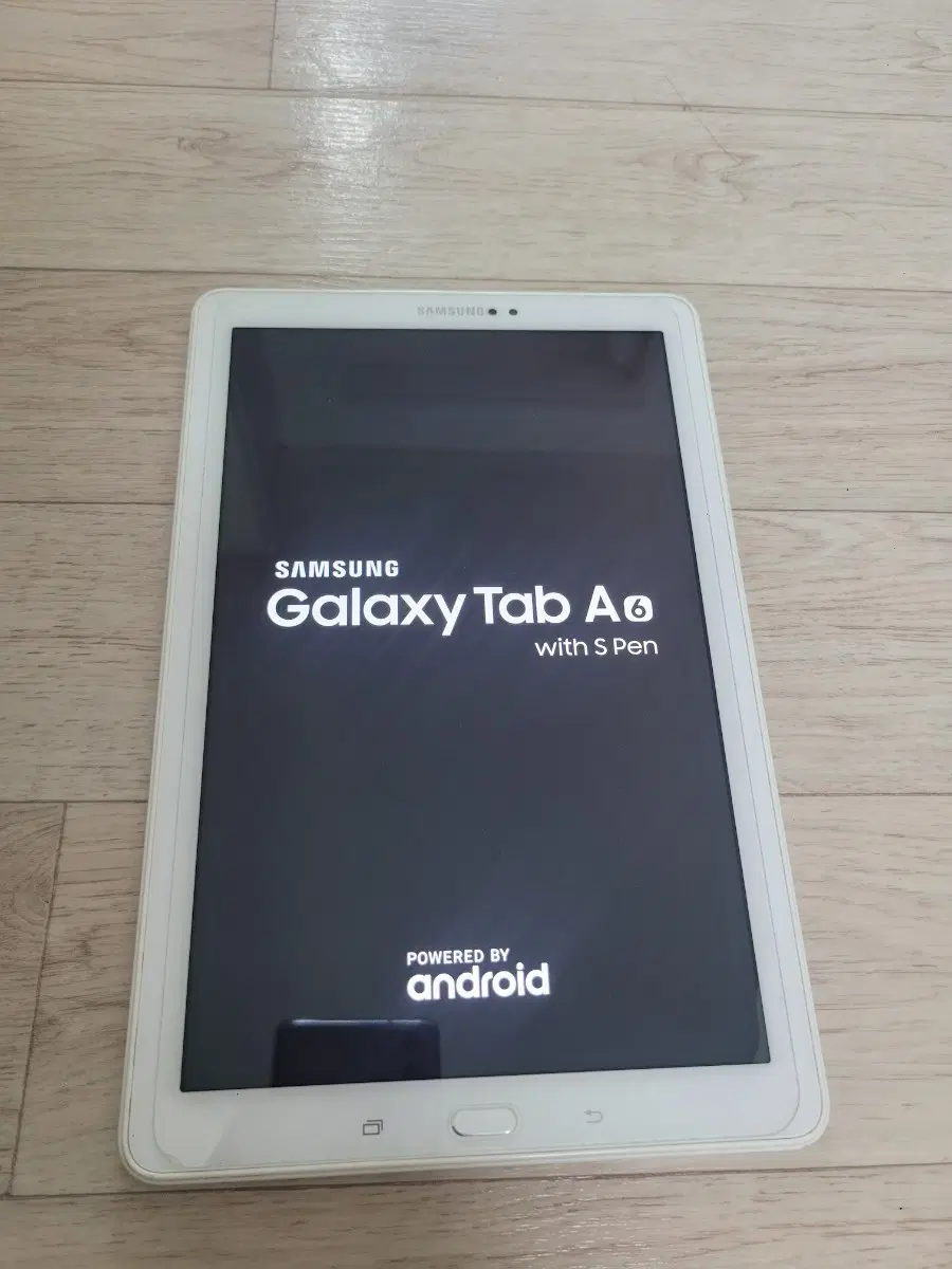 갤럭시 탭 A 2016(LTE) with S pen(SM-P585)